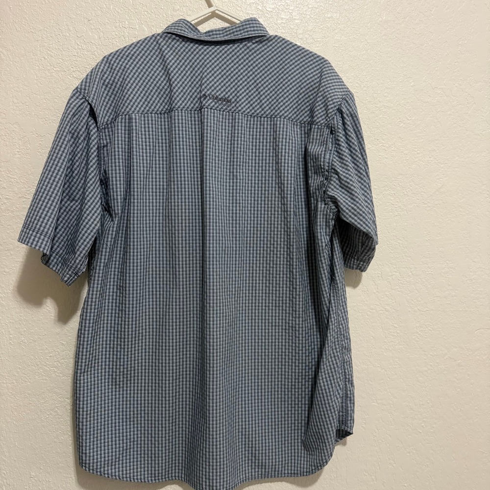 Columbia Titanium Blue Plaid Short Sleeve Button Up Shirt Men's Large - Picture 3 of 8